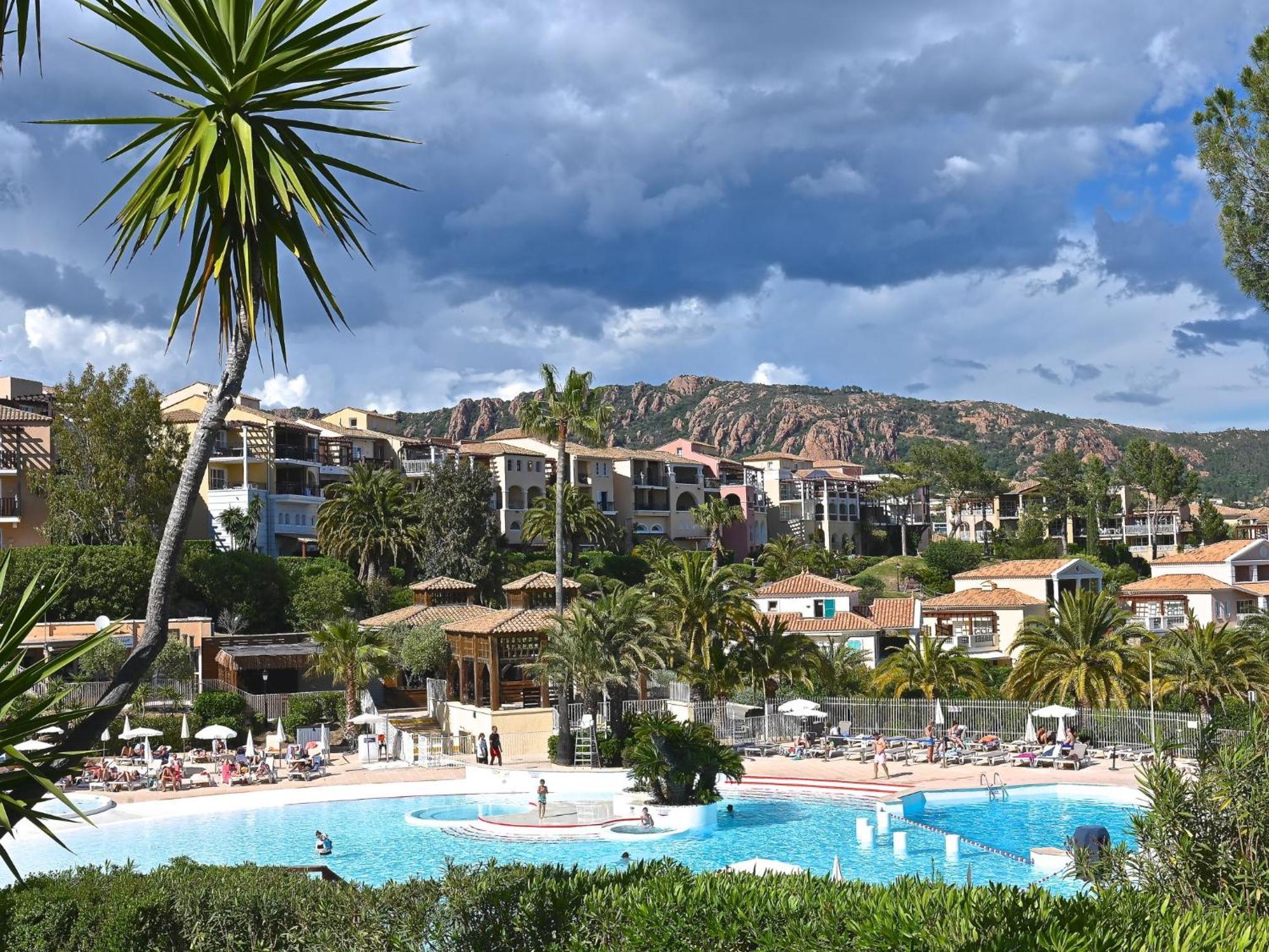 Apartment Village Cap Esterel - L'Esquinade-31 By Interhome Saint-Raphaël Exteriör bild